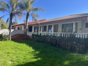 Standard Bank EasySell 7 Bedroom House for Sale in Queenstow