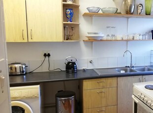 2 Bedroom apartment to rent in Oranjezicht, Cape Town