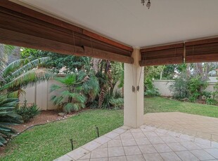 4 Bedroom townhouse-villa in Olivedale For Sale