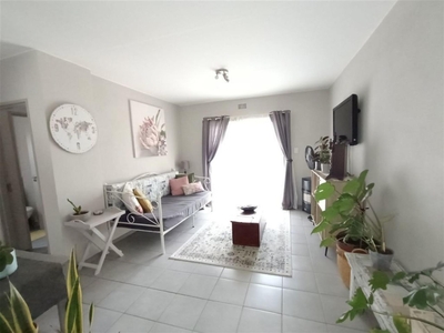 2 Bedroom Apartment for Sale For Sale in Clubview - MR586512