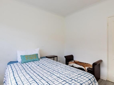 5 bedroom, Gordons Bay Western Cape N/A
