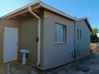 6 bedroom, Bloemfontein Free State N/A