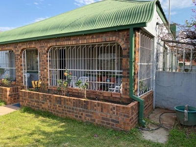 House For Sale In Gemdene, Kimberley