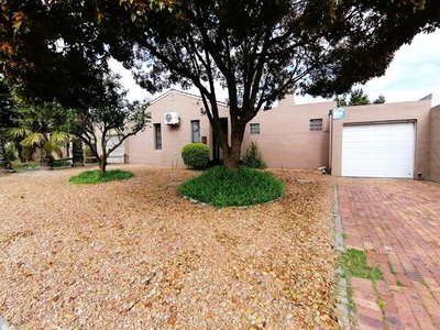 House For Sale In Northpine, Brackenfell