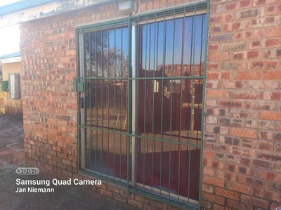 House For Sale In Ritchie, Northern Cape