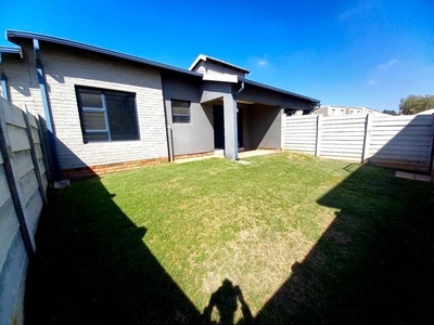 Townhouse For Rent In Brentwood Park, Benoni