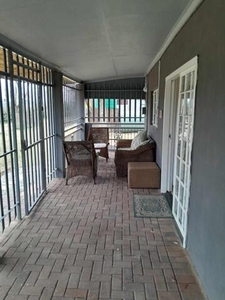 1 bedroom, White River Mpumalanga N/A