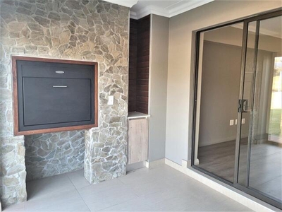 Apartment For Sale In Cullinan, Gauteng