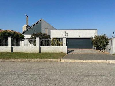 House For Sale In Bluewater Bay, Port Elizabeth