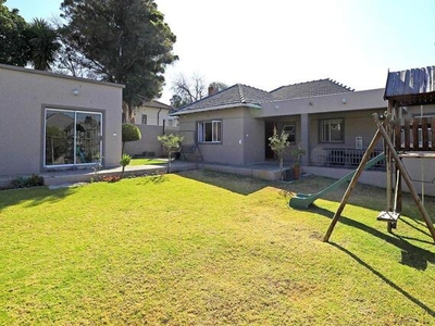 House For Sale In Glenhazel, Johannesburg