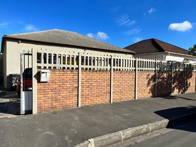 House For Sale In Goodwood Estate, Goodwood