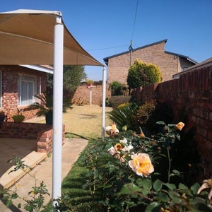 House For Sale In La Hoff, Klerksdorp