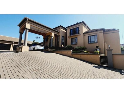 House For Sale In Mooikloof, Pretoria