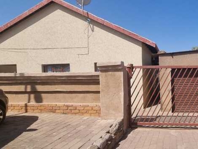 House For Sale In Soshanguve G, Soshanguve