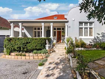 House For Sale In Vredehoek, Cape Town