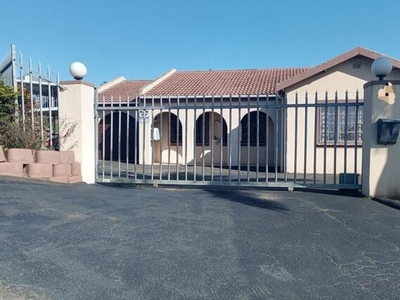 House For Sale In Woodview, Phoenix