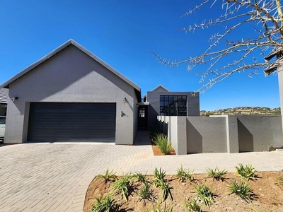 Townhouse For Rent In Woodland Hills Bergendal, Bloemfontein
