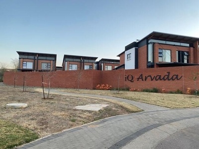 Townhouse For Sale In Six Fountains, Pretoria