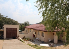 3 Bedroom House For Sale in Springbok