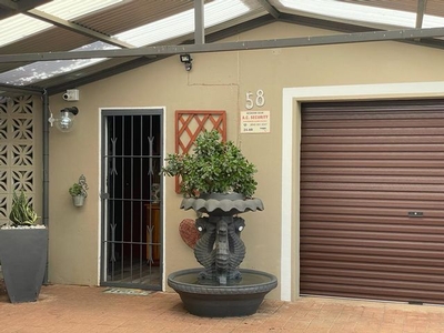 3 Bedroom Freehold For Sale in Die Rand