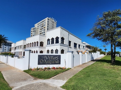 4 Bedroom Apartment To Let in Summerstrand