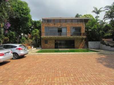 450m² Office To Let in Durban North