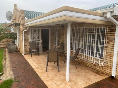 Townhouse For Rent In Kannoniers Park, Potchefstroom