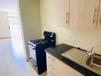 1 Bedroom bachelor to rent in Hillcrest, Pretoria