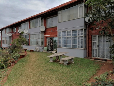 2 Bedroom Apartment For Sale in Scottburgh Central