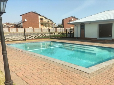 2 Bedroom apartment to rent in Noordwyk, Midrand