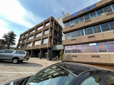 21m² Office To Let in Senet House, Edenvale Central