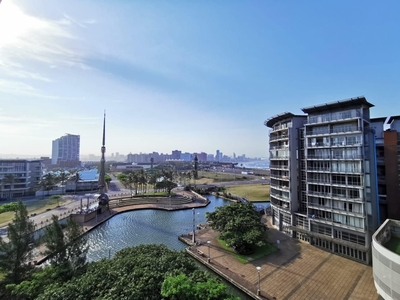 3 Bedroom Apartment For Sale in Point Waterfront