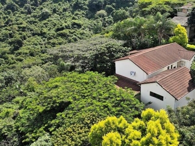 3 Bedroom House For Sale in Kloof