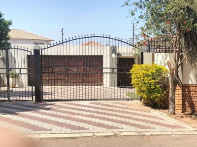 3 Bedroom house sold in Lotus Gardens, Pretoria