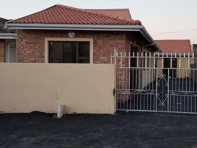 3 Bedroom house to rent in Merebank East, Durban
