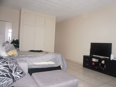 1 bedroom bachelor apartment to rent in Willows