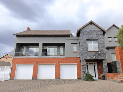 House for sale with 4 bedrooms, Rietvlei Ridge Country Estate, Pretoria