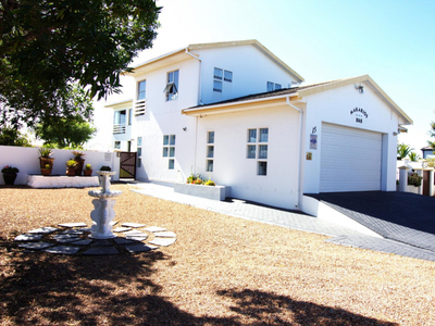 House for sale with 7 bedrooms, Country Club, Langebaan