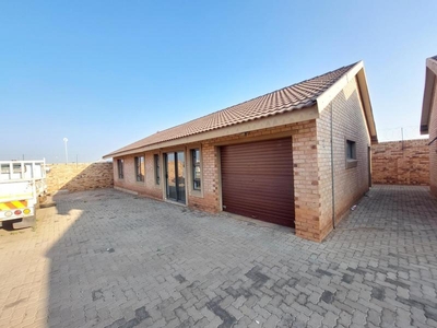 Newly Developed Modern 3 Bedroom 2 Bathroom Simplex for Sale in Secure Complex