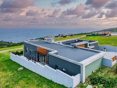 Ultra modern sea view property in Le Grand Estate