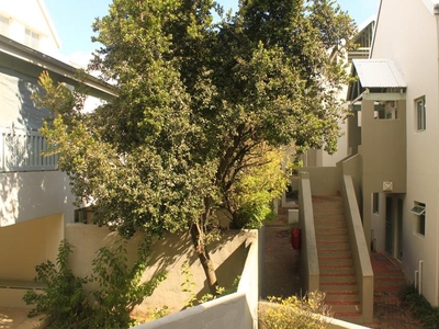 1 Bedroom apartment in Fourways For Sale