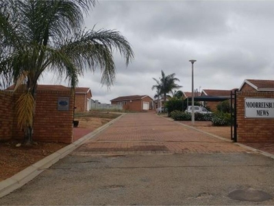 3 Bedroom House in Secured Complex For Sale in Moorreesburg