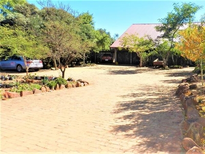 Lovely farm for sale in Magaliesburg.