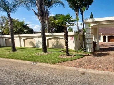Supreme property to rent in Brackendowns