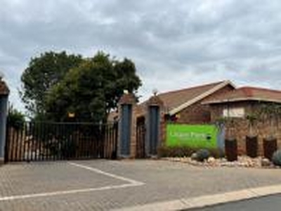 2 Bedroom Simplex for Sale For Sale in Highveld - MR612389 -