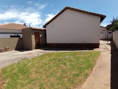 3 Bedrom house for sale in Moteong, Tembisa