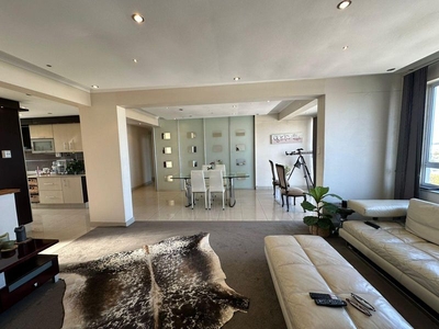 3 Bedroom Penthouse For Sale in Musgrave