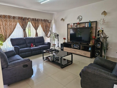 3 Bedroom Townhouse For Sale in Southernwood
