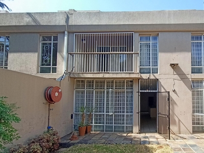 4 Bedroom Sectional Title for Sale For Sale in Arcadia - Pri