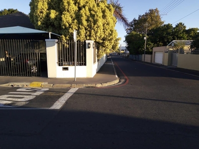 House Rental Monthly in Parow Central
